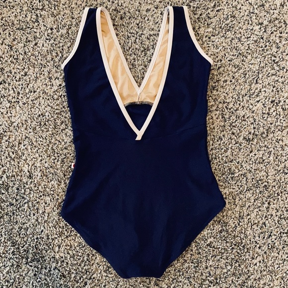 SOLD Yumiko Alicia Navy White/Silver Trim Size Medium - Picture 2 of 3